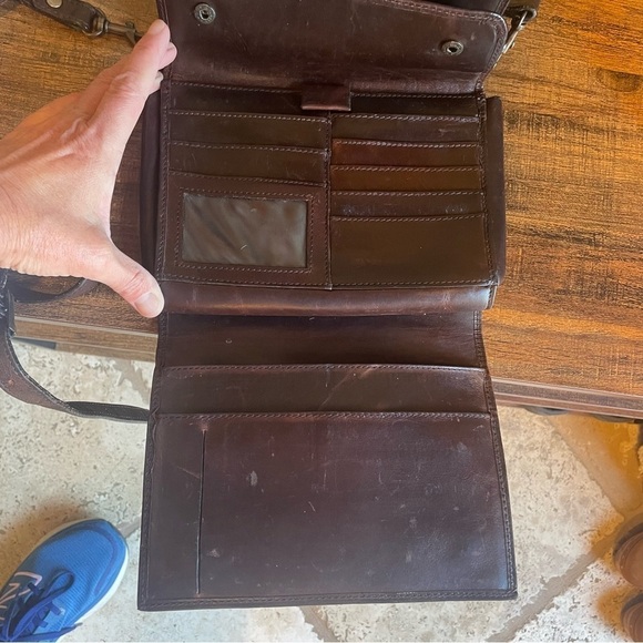 Vintage Dark Brown Leather Tri Fold Crossbody Wallet - Picture 5 of 12
